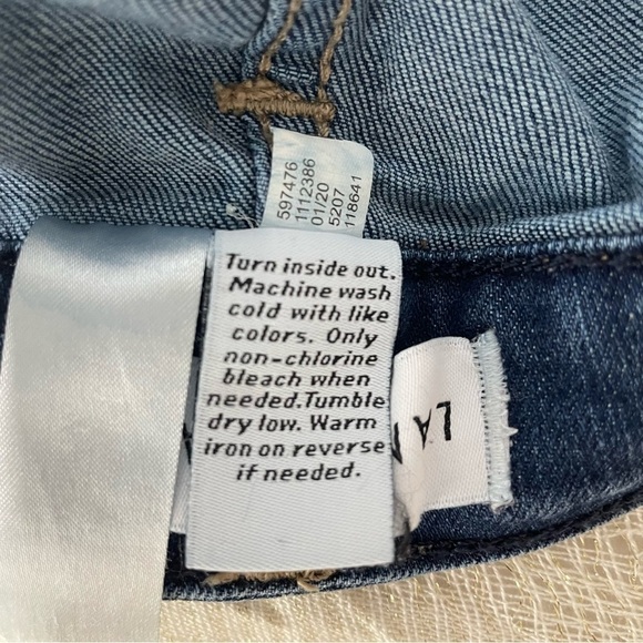 Lane Bryant Denim Mid-Rise Girlfriend Short Flex Magic Waistband Size 16 - Picture 8 of 10